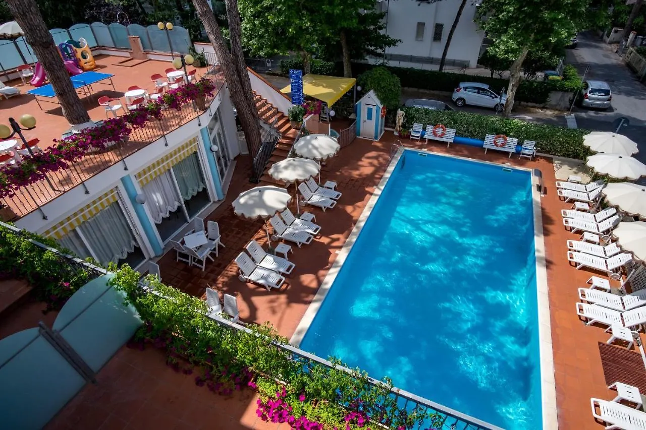 Hotel Villa Dei Fiori - Sul Mare Con Piscina Viserbella di Rimini