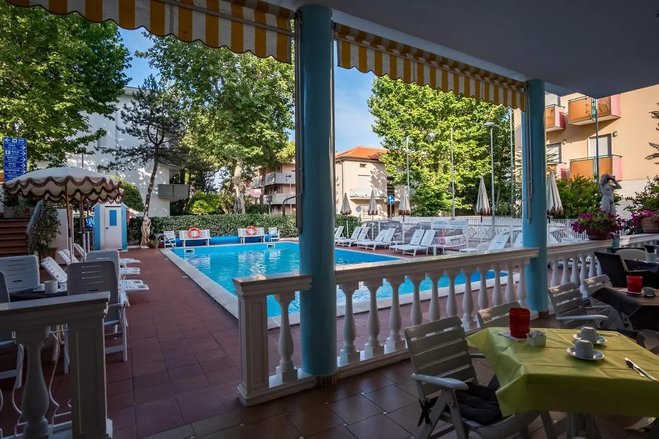 Hotel Villa Dei Fiori - Sul Mare Con Piscina Viserbella di Rimini Itálie