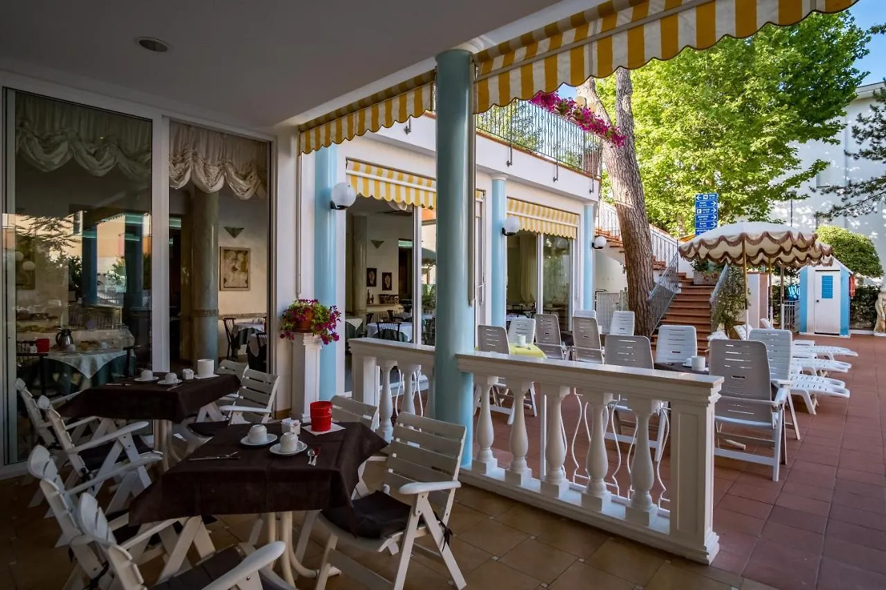 ***  Hotel Villa Dei Fiori - Sul Mare Con Piscina Viserbella di Rimini Italy