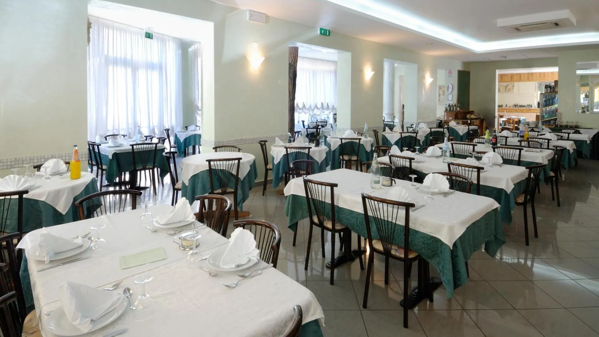 Hotel Villa Dei Fiori - Sul Mare Con Piscina Viserbella di Rimini