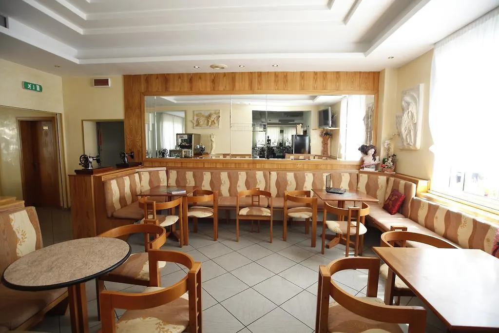 Hotel Villa Dei Fiori - Sul Mare Con Piscina Viserbella di Rimini 3*,  Itálie