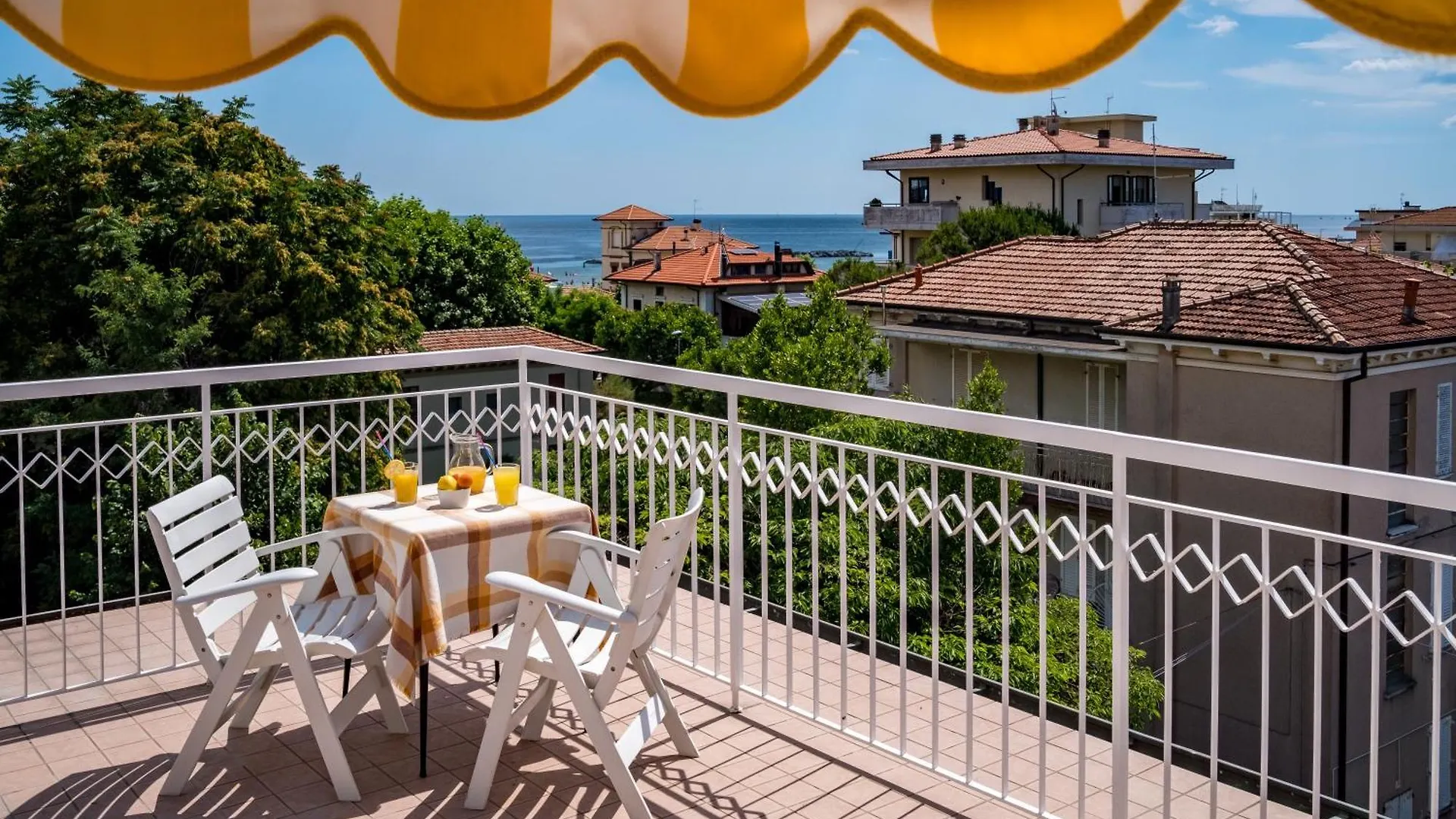 Hotel Villa Dei Fiori - Sul Mare Con Piscina Viserbella di Rimini 3*,  Itálie